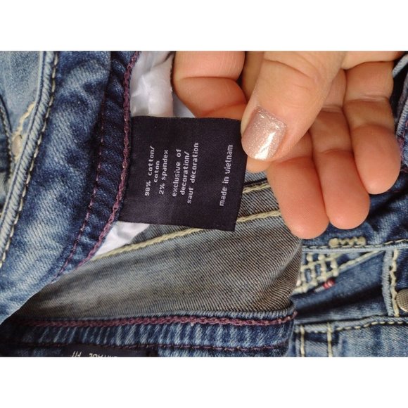 Vigoss Heritage Fit Embroidered Pocket Women's Blue Denim Shorts Size 4 Rise 9" - Picture 8 of 8